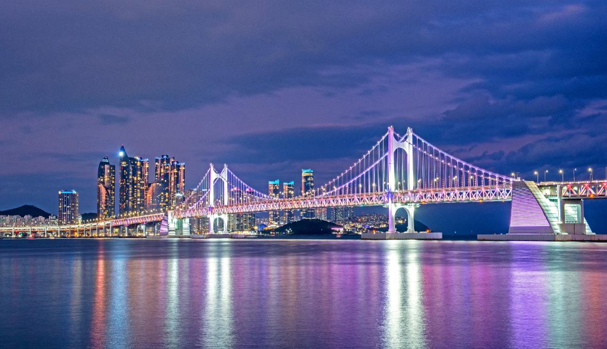 Gwangalli Bridge at night